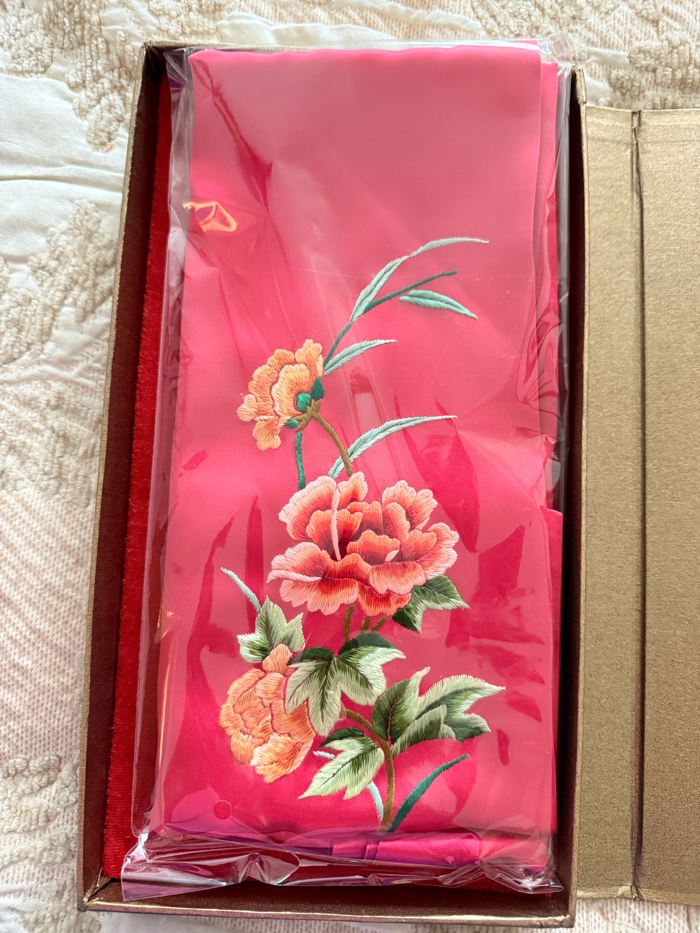 Brand New 100% Silk Embroidered Floral Satin Scarf in Bright Pink From China